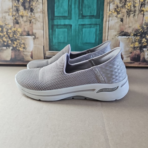 Skechers Shoes - Skechers Women's Slip-Ins Arch Fit Summer Views Walking Shoes Tpe Size 9